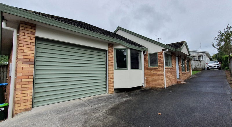 84A Taylors Road, Mount Albert, Auckland - Carousel 2