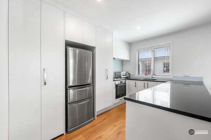 1/87 Victoria Street, Alicetown, Lower Hutt - Carousel 2