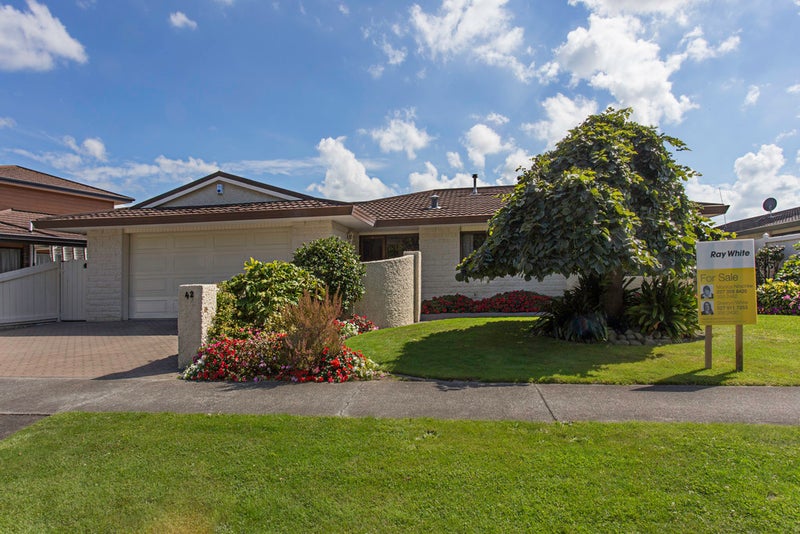 42 Chippendale Crescent, Highbury, Palmerston North - Carousel 2