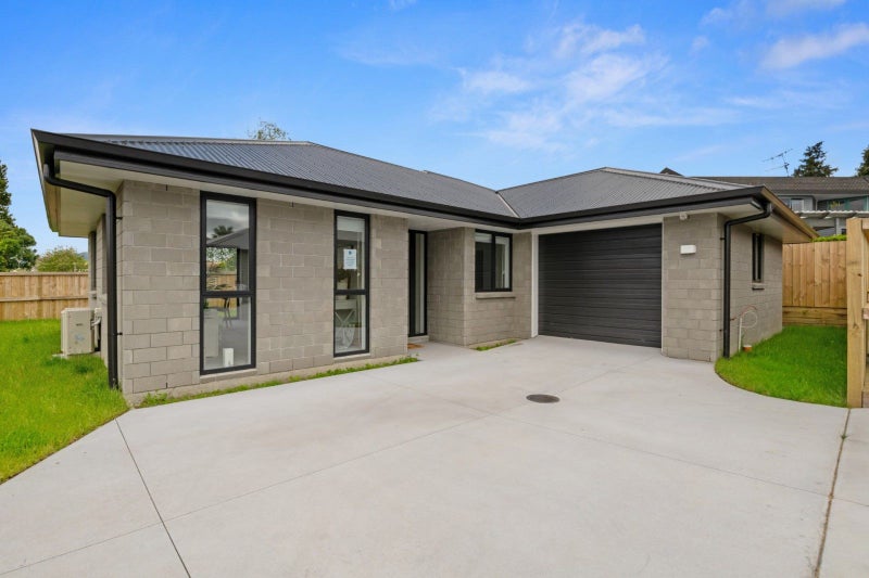 11 Te Rehutai Rise, Welcome Bay, Tauranga - Carousel 2