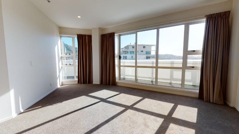 407/107 Thorndon Quay, Pipitea, Wellington - Carousel 1