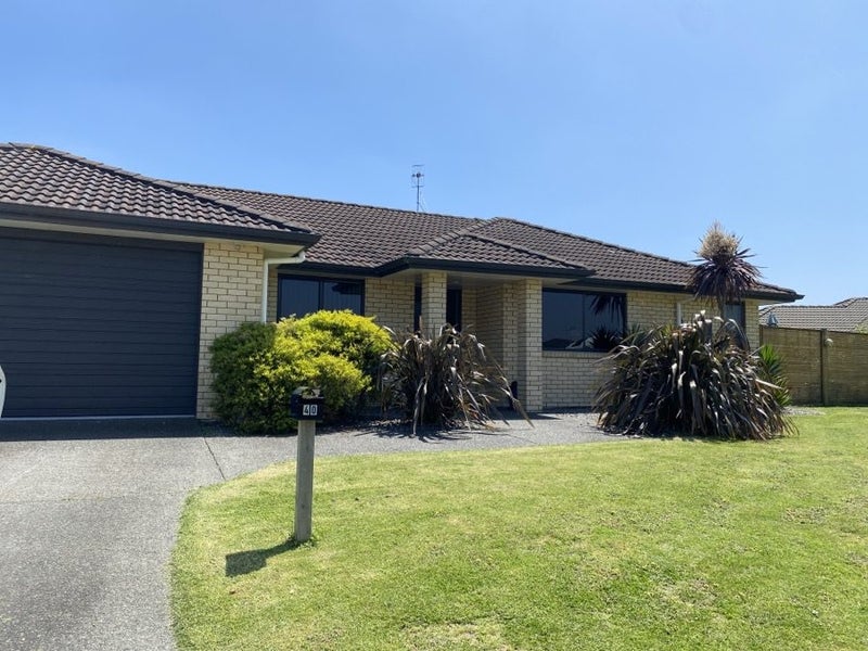 40 Atlantic Close, Papamoa Beach, Papamoa - Carousel 2