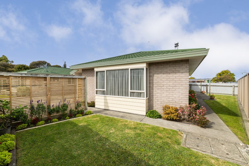 3/2 Anzac Avenue, Onekawa, Napier - Carousel 13