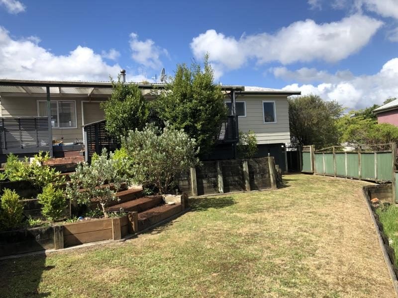 23 Aniseed Grove, Timberlea, Upper Hutt - Carousel 2