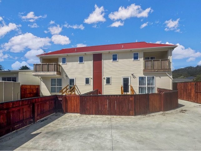 86 Reynolds Street, Taita, Lower Hutt - Carousel 1