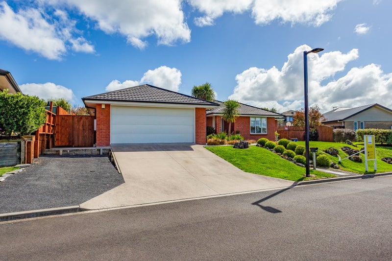 10 Lochside Lane, Pokeno - Carousel 1