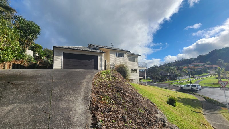 2 Hawaiian Parade, Arkles Bay, Whangaparaoa - Carousel 2