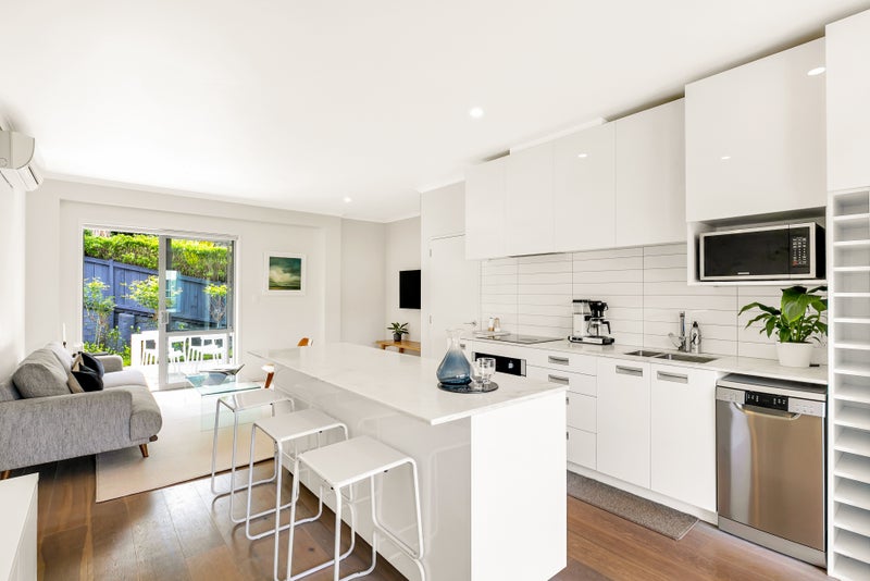 30/27 Powell Street, Avondale, Auckland - Carousel 2