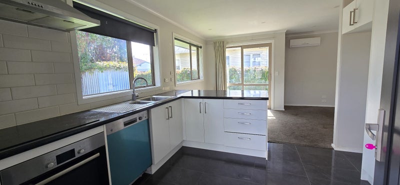 15 James Street, Hamilton East, Hamilton - Carousel 2