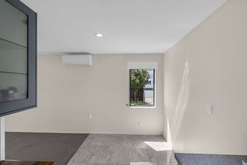 1112 Francis Hicks Avenue, Camberley, Hastings - Carousel 17