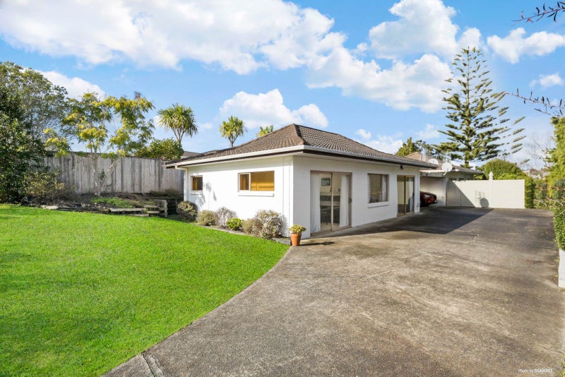 1/32 Stredwick Drive, Torbay, Auckland - Carousel 1
