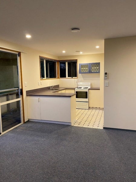 2/14 Maire Street, Tāhunanui, Nelson - Carousel 2