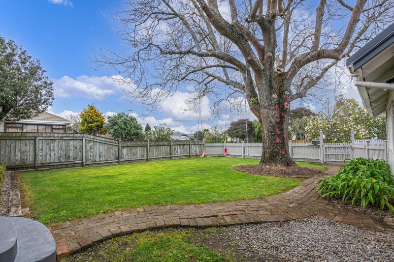 10 Manson Street, Terrace End, Palmerston North - Carousel 2