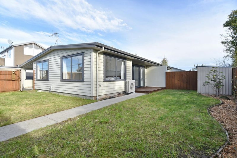 1/477 Barbadoes Street, Edgeware, Christchurch - Carousel 1