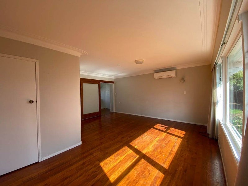 1/1 Churchill Avenue, Manurewa, Auckland - Carousel 2