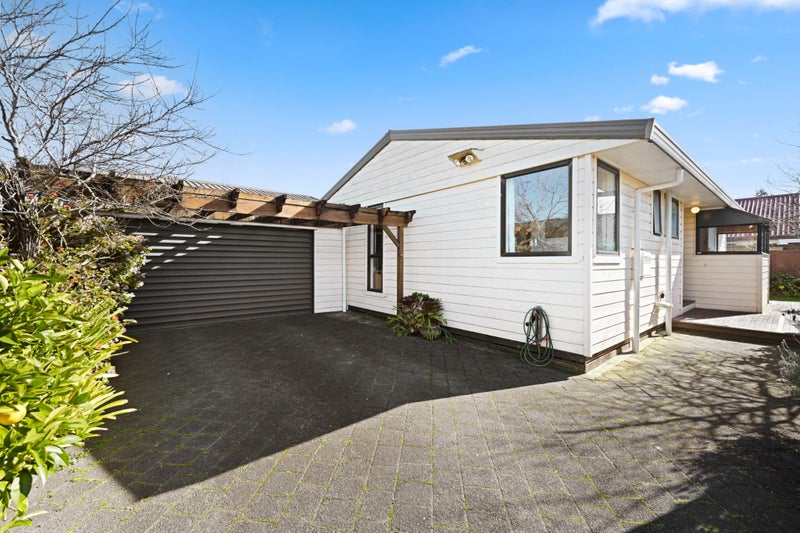 11A Masons Avenue, Hamilton East, Hamilton - Carousel 1