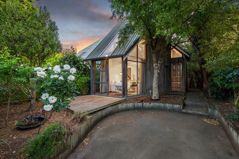 2/1 Parkstone Avenue, Ilam, Christchurch - Carousel 1