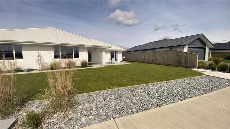 38 Summersfield Boulevard, Appleby, Richmond - Carousel 2