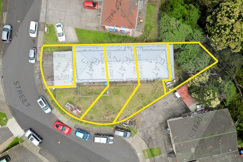 16 Rodney Street, Northland, Wellington - Carousel 2