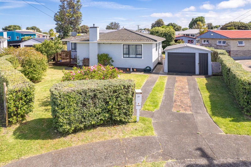 21 Omori Place, Castlecliff, Whanganui - Carousel 1