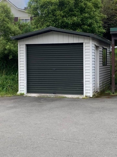 9/2 Burdendale Grove, Churton Park, Wellington - Carousel 12