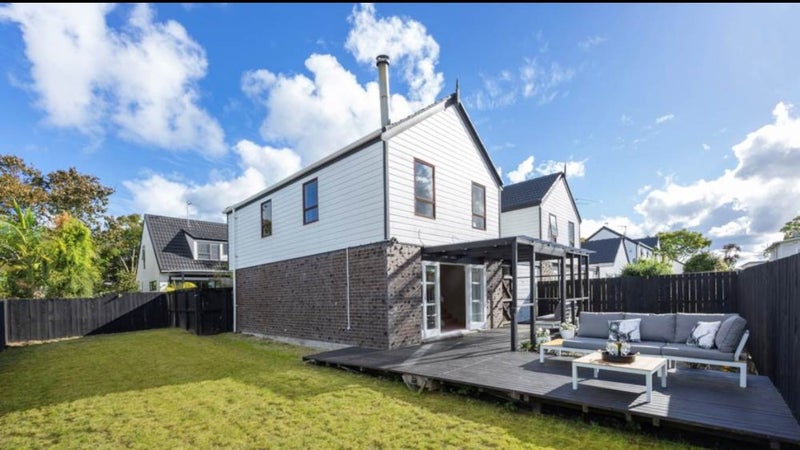 7/7 Koromiko Street, New Lynn, Auckland - Carousel 1