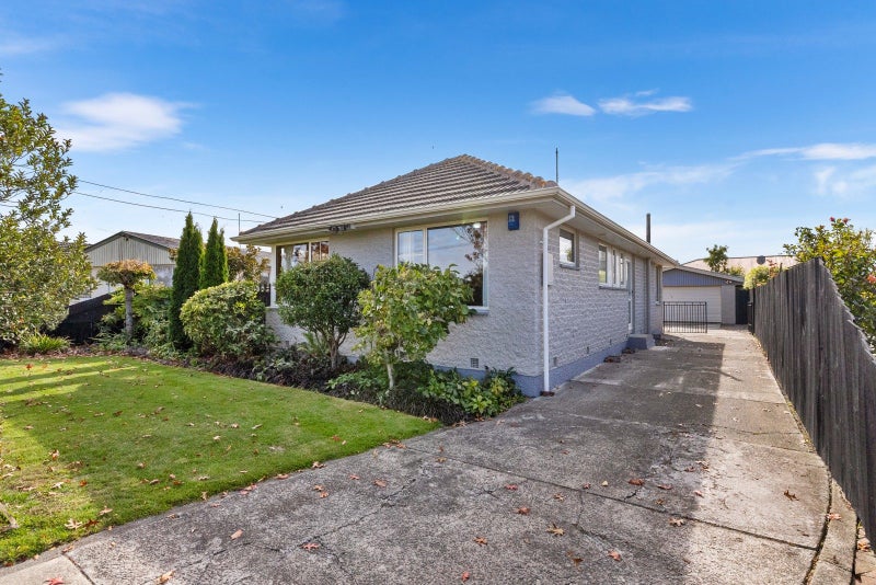 53 Farquhars Road, Redwood, Christchurch - Carousel 1