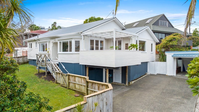 1/519 Beach Road, Murrays Bay, Auckland - Carousel 1