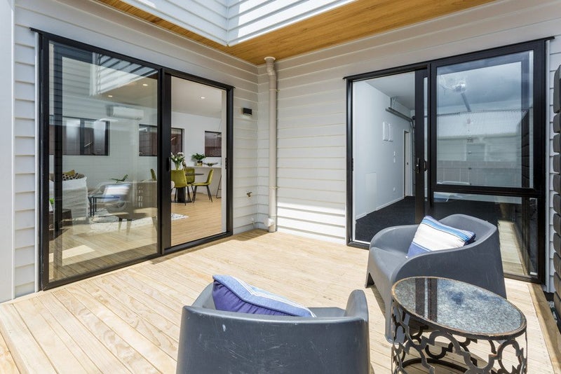 76B Bond Crescent, Forrest Hill, Auckland - Carousel 16