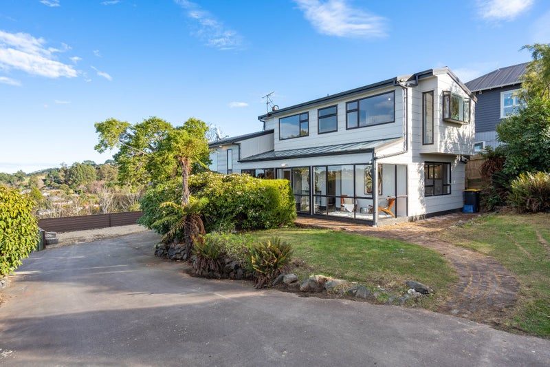 4 Kempthorne Place, Wakari, Dunedin - Carousel 2