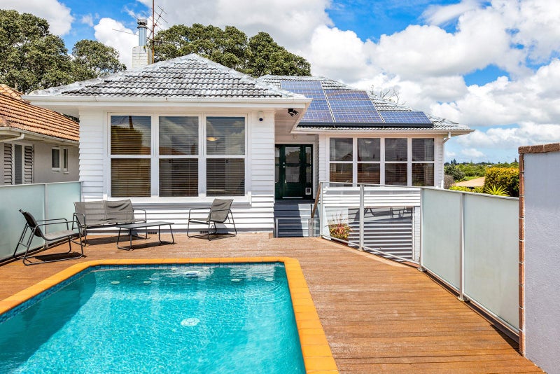 10 Weona Place, Westmere, Auckland - Carousel 1