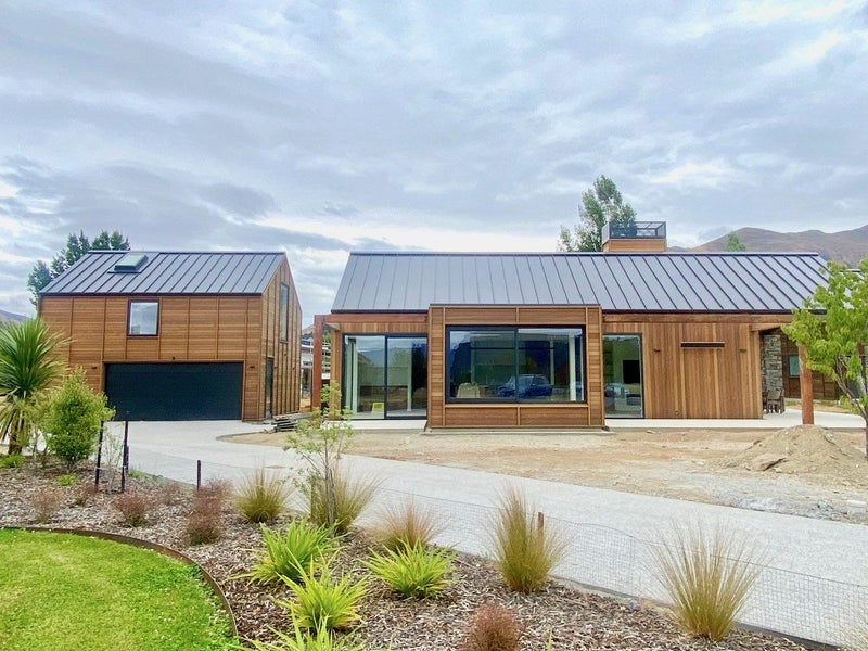 16 Mccaw Mews, WANAKA - Carousel 1