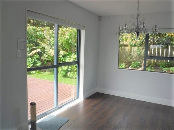 3 Ring Lane, Paparangi, Wellington - Carousel 7