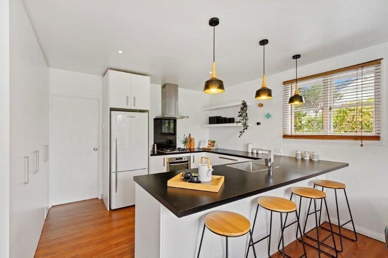 225 Knowles Street, St Albans, Christchurch - Carousel 2