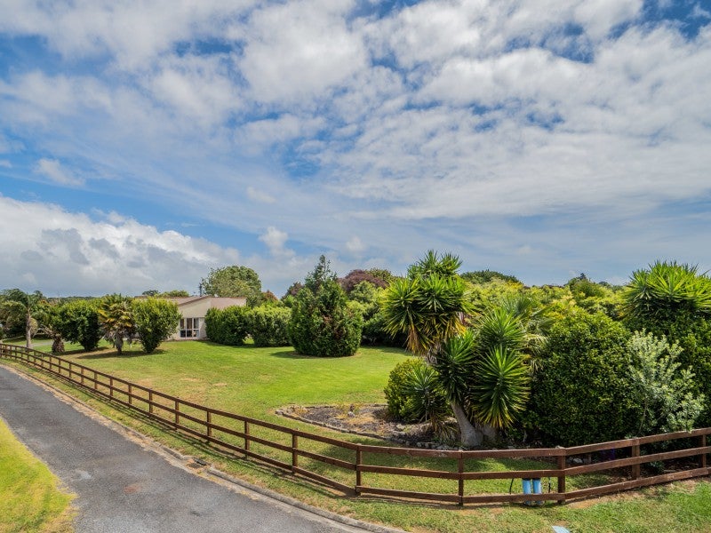 17 Jenny Lane, Waiuku, Waiuku - Carousel 16