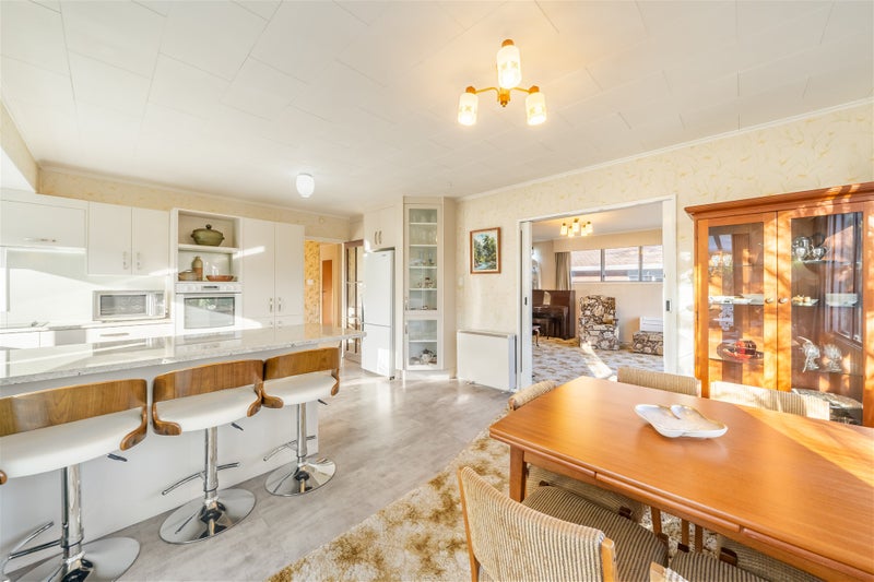 17 Arnot Avenue, Clouston Park, Upper Hutt - Carousel 2