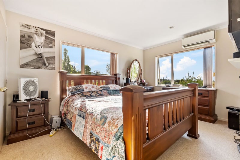 51 Broadfield Street, Massey, Auckland - Carousel 2