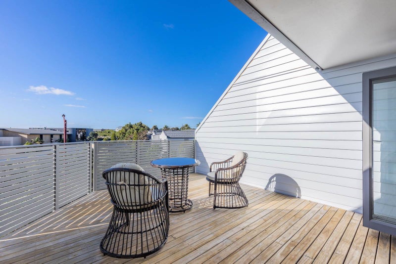 1/11 Pannill Place, Oteha, Auckland - Carousel 2