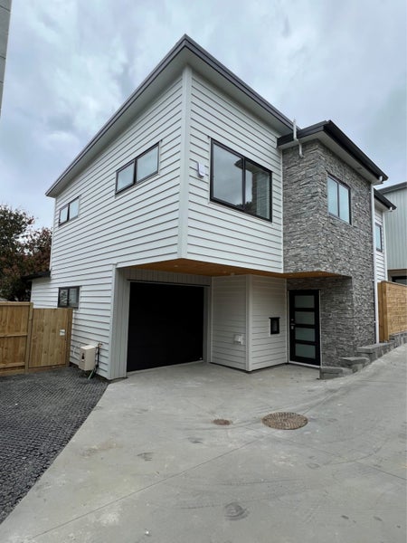 37A Matipo Road, Mairangi Bay, Auckland - Carousel 2