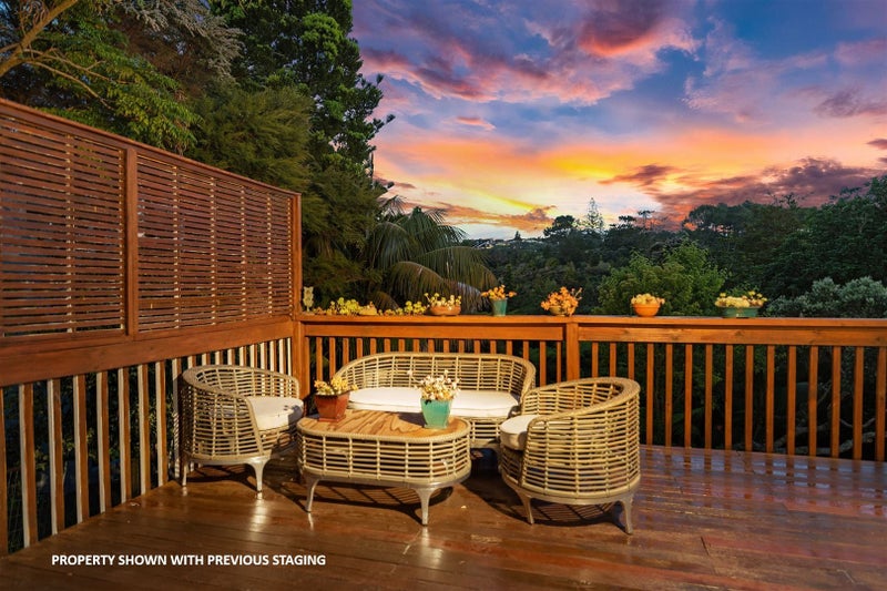 13 Sandford Street, Campbells Bay, Auckland - Carousel 2