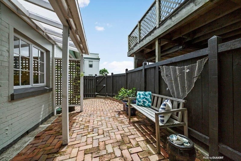 143A Ohiro Road, Brooklyn, Wellington - Carousel 11