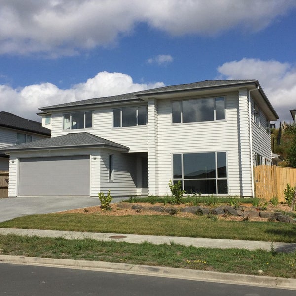 5 Fennell Crescent, Silverdale, Silverdale - Carousel 1