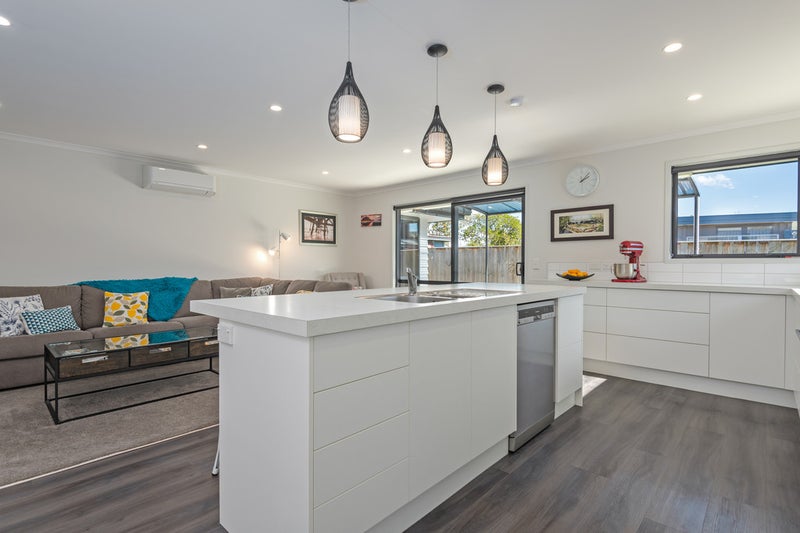 160A College Street, Awapuni, Palmerston North - Carousel 2