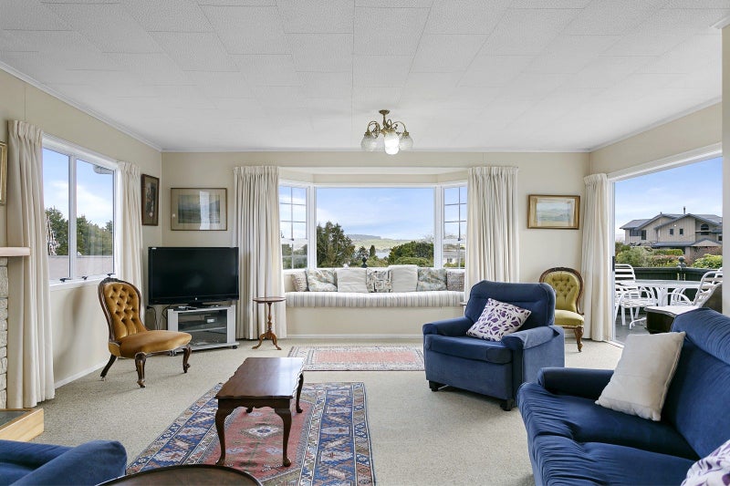 7 Titoki Avenue, Waipahihi, Taupo - Carousel 2