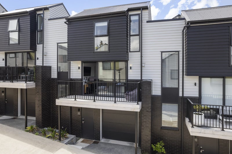 22 Panoni Lane, Howick, Auckland - Carousel 2