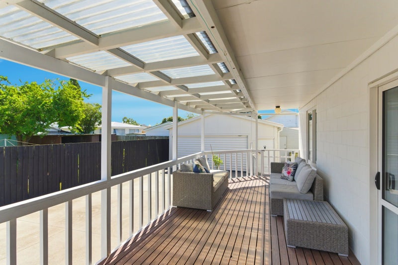 2/43 Neill Street, Hornby, Christchurch - Carousel 2