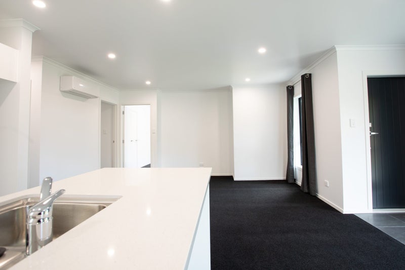 1/35 Flynn Road, Hillcrest, Hamilton - Carousel 2