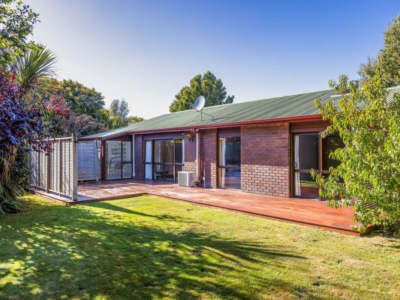 10 Dulcie Place, Harewood, Christchurch - Carousel 1