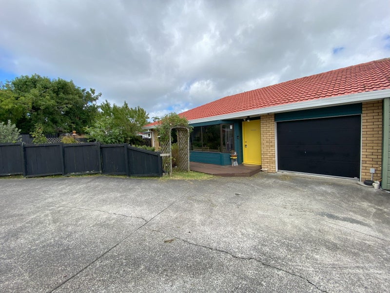 2/4144 Great North Road, Glendene, Auckland - Carousel 1