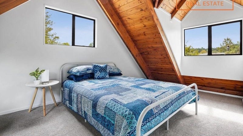 1/30 Simon Ellice Drive, Bayview, Auckland - Carousel 1